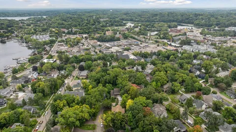 $1,595,000 | 126 Courtland Street, Excelsior, MN 55331