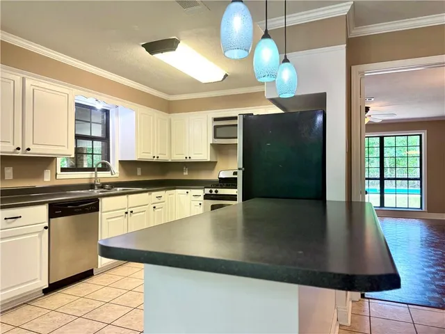 $298,500 | 121 Ryland Road, Pineville, LA 71360