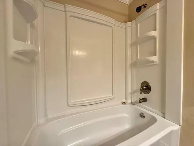 $298,500 | 121 Ryland Road, Pineville, LA 71360