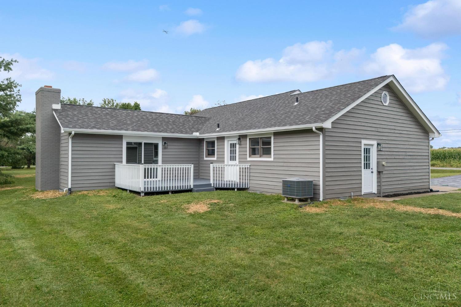 339 North George Road Clarksville, OH 45113 - Photo 3 of 24