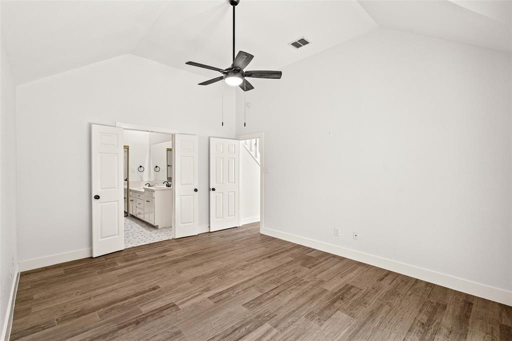 381 Arbor Lane Euless, TX 76039 - Photo 17 of 38