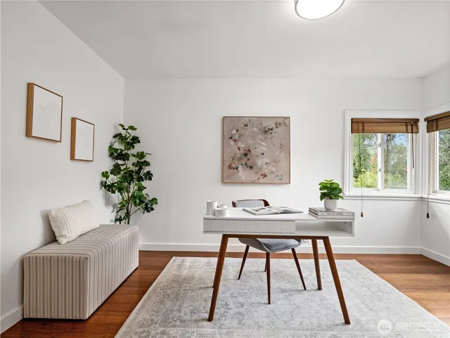 $569,950 | 11640 59th Avenue South, Seattle, WA 98178