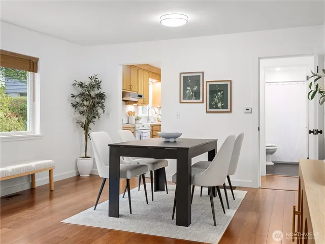 $569,950 | 11640 59th Avenue South, Seattle, WA 98178