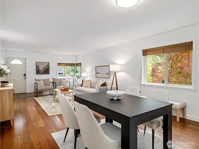 $569,950 | 11640 59th Avenue South, Seattle, WA 98178