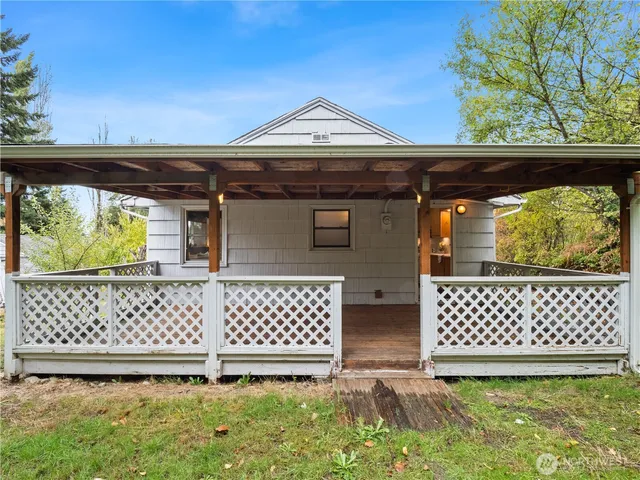 $569,950 | 11640 59th Avenue South, Seattle, WA 98178