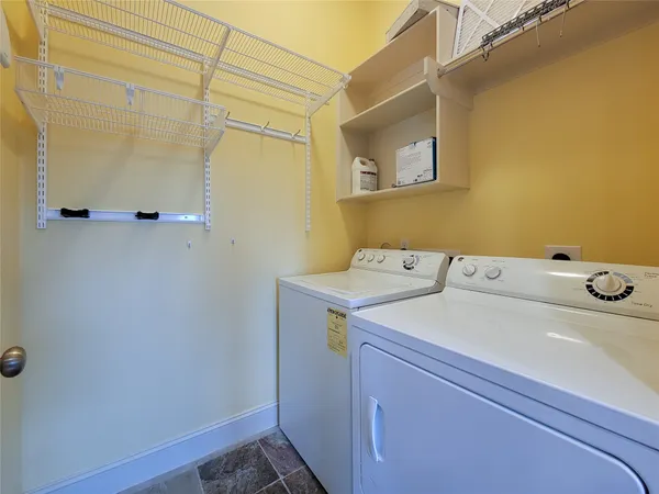 $2,900 | 1602 White Street, Houston, TX 77007