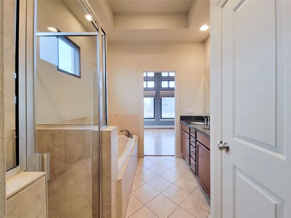 $2,900 | 1602 White Street, Houston, TX 77007