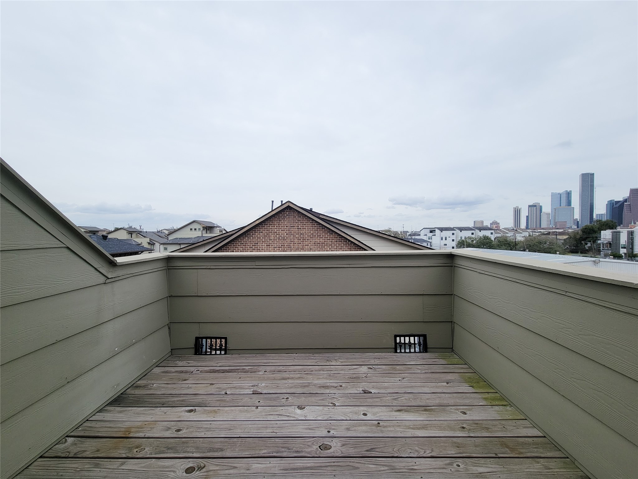 1602 White Street Houston, TX 77007 - Photo 34 of 41 a view of a terrace