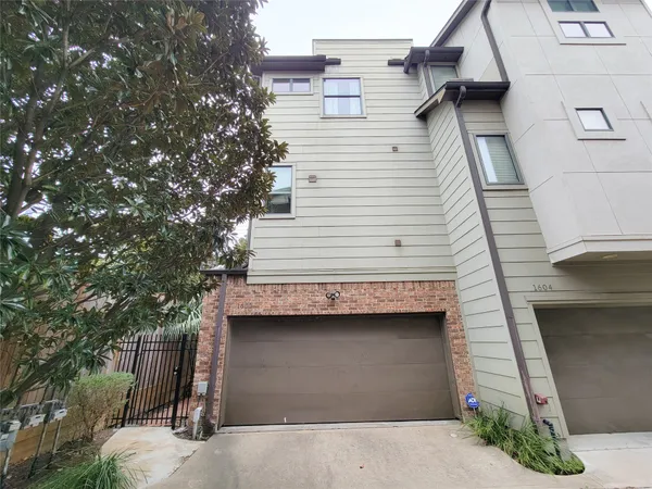 $2,900 | 1602 White Street, Houston, TX 77007