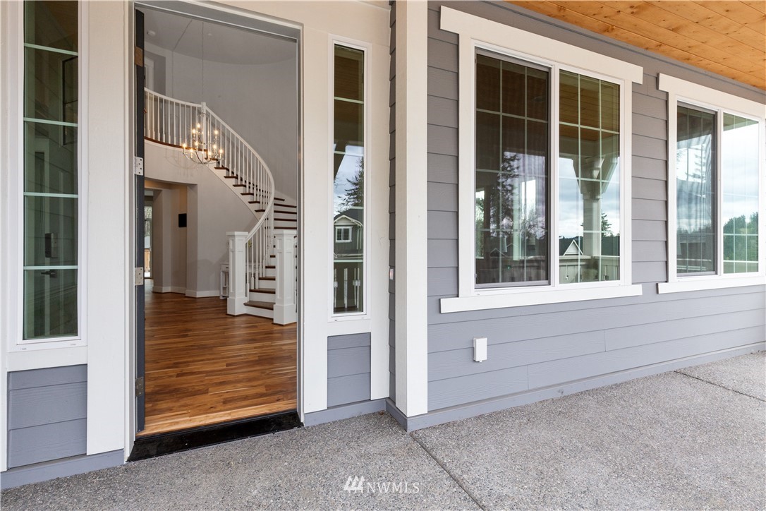 10003 Northeast 162nd Street Bothell, WA 98011 - Photo 2 of 40 Gallery Image 2