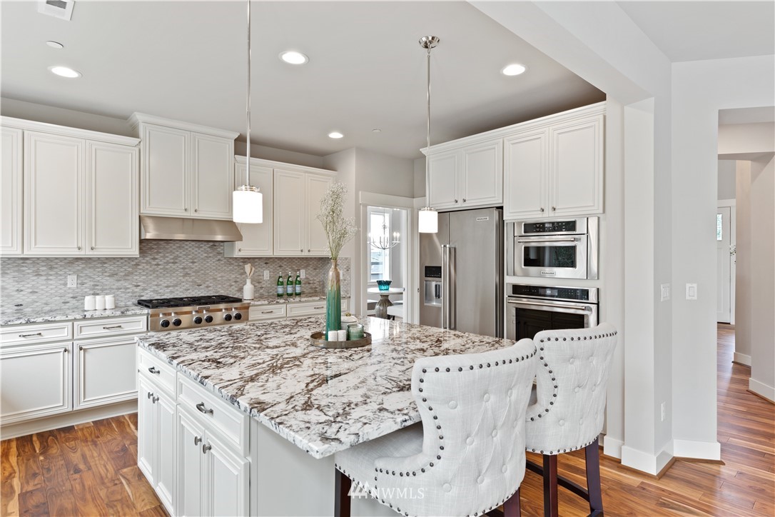 10003 Northeast 162nd Street Bothell, WA 98011 - Photo 11 of 40 Gallery Image 11