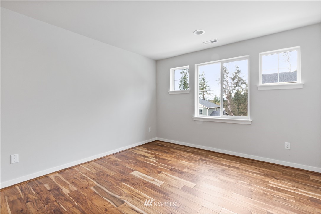 10003 Northeast 162nd Street Bothell, WA 98011 - Photo 31 of 40 Gallery Image 31