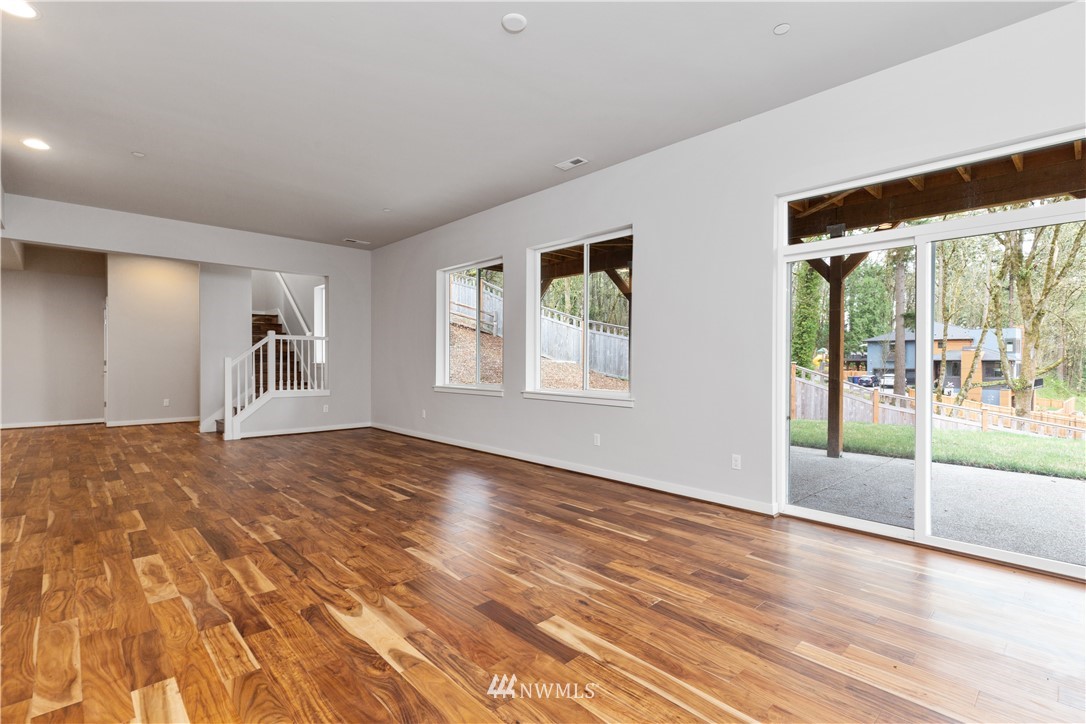 10003 Northeast 162nd Street Bothell, WA 98011 - Photo 35 of 40 Gallery Image 35