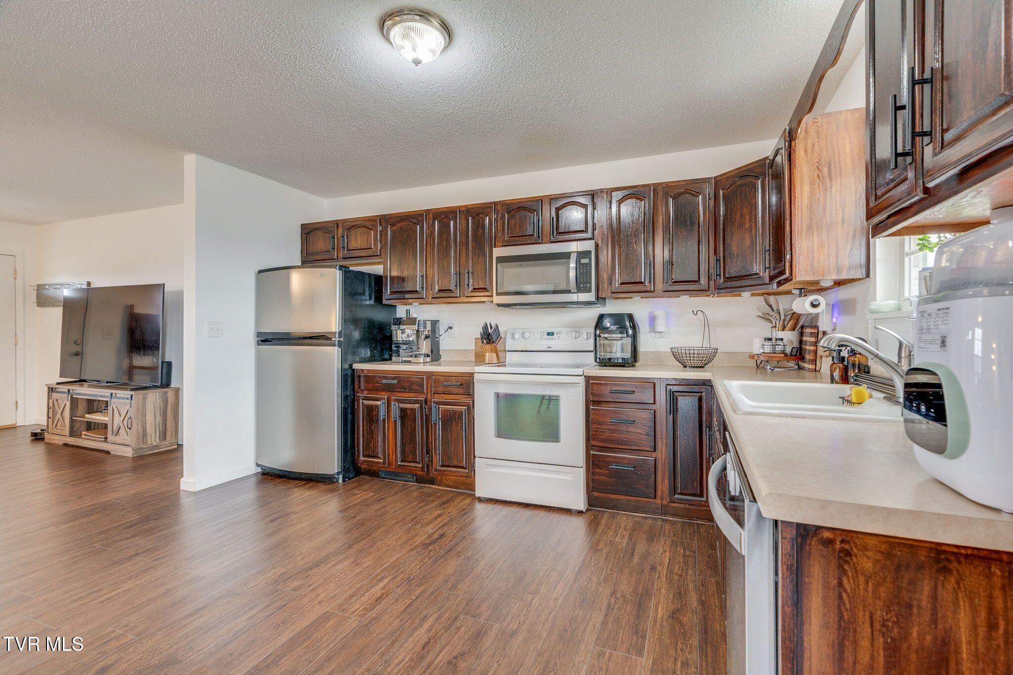 510 Ebenezer Loop Chuckey, TN 37641 - Photo 11 of 31 011