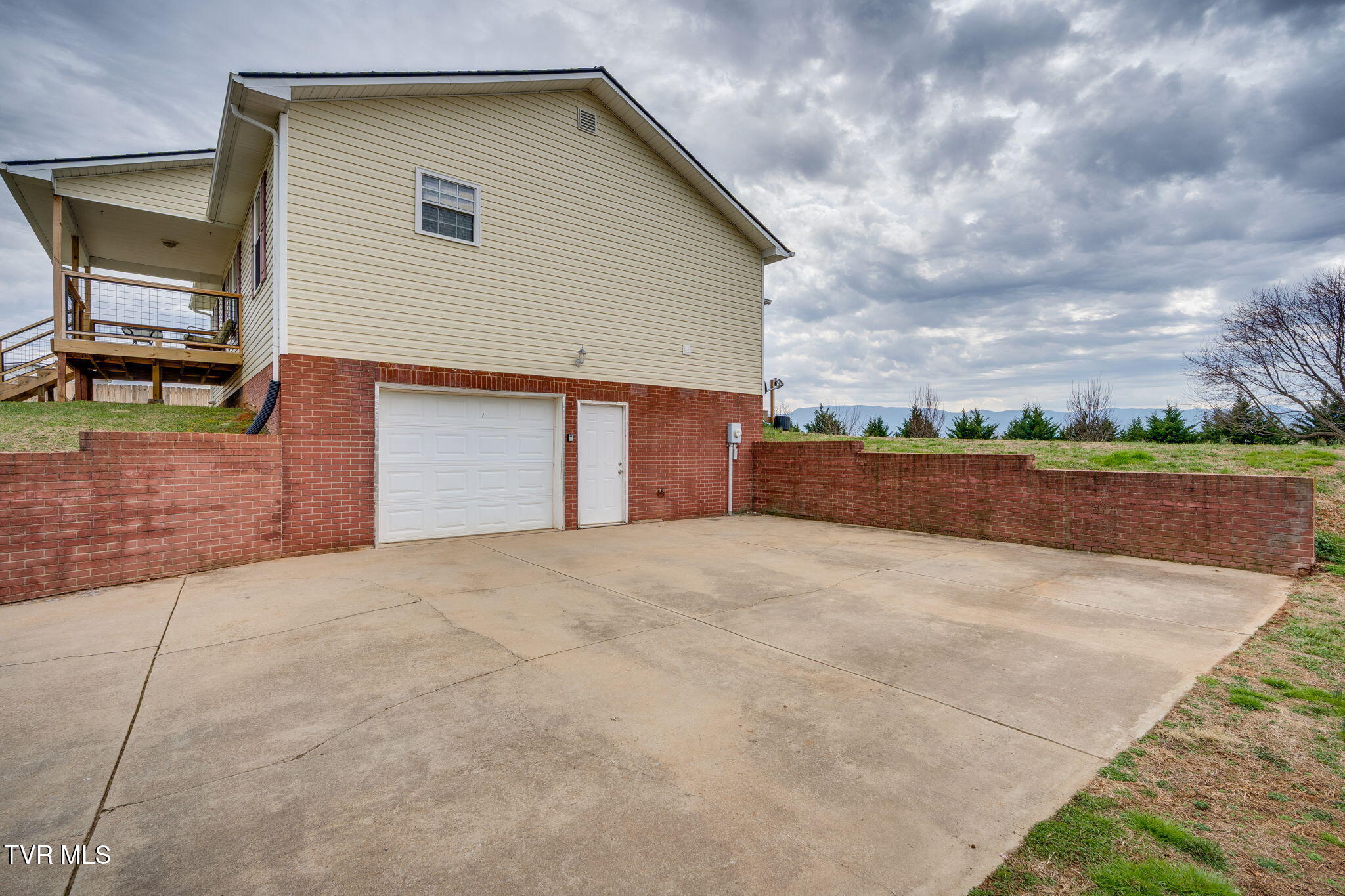 510 Ebenezer Loop Chuckey, TN 37641 - Photo 21 of 31 021