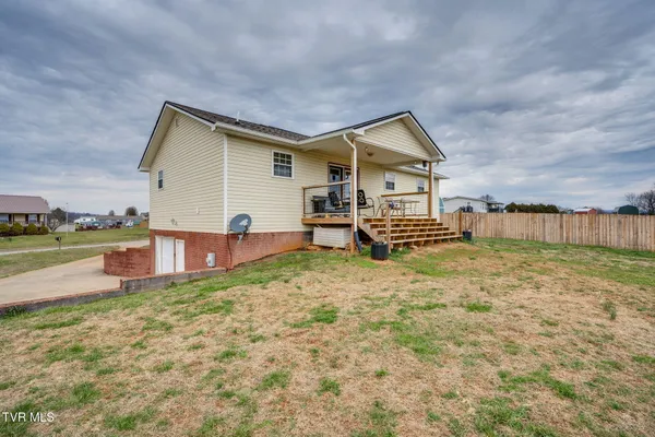 $297,900 | 510 Ebenezer Loop, Chuckey, TN 37641