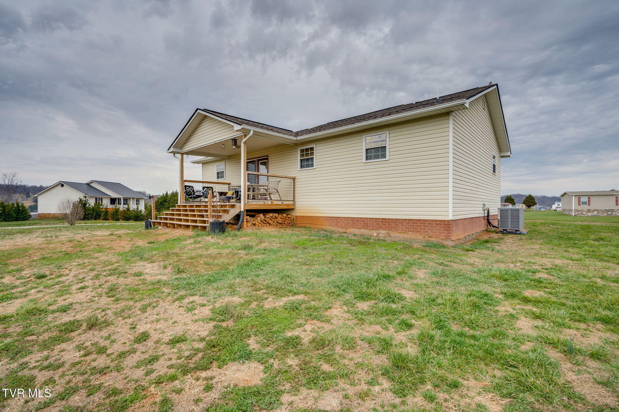 510 Ebenezer Loop Chuckey, TN 37641 - Photo 24 of 31 024