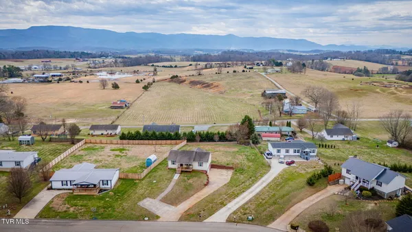 $297,900 | 510 Ebenezer Loop, Chuckey, TN 37641