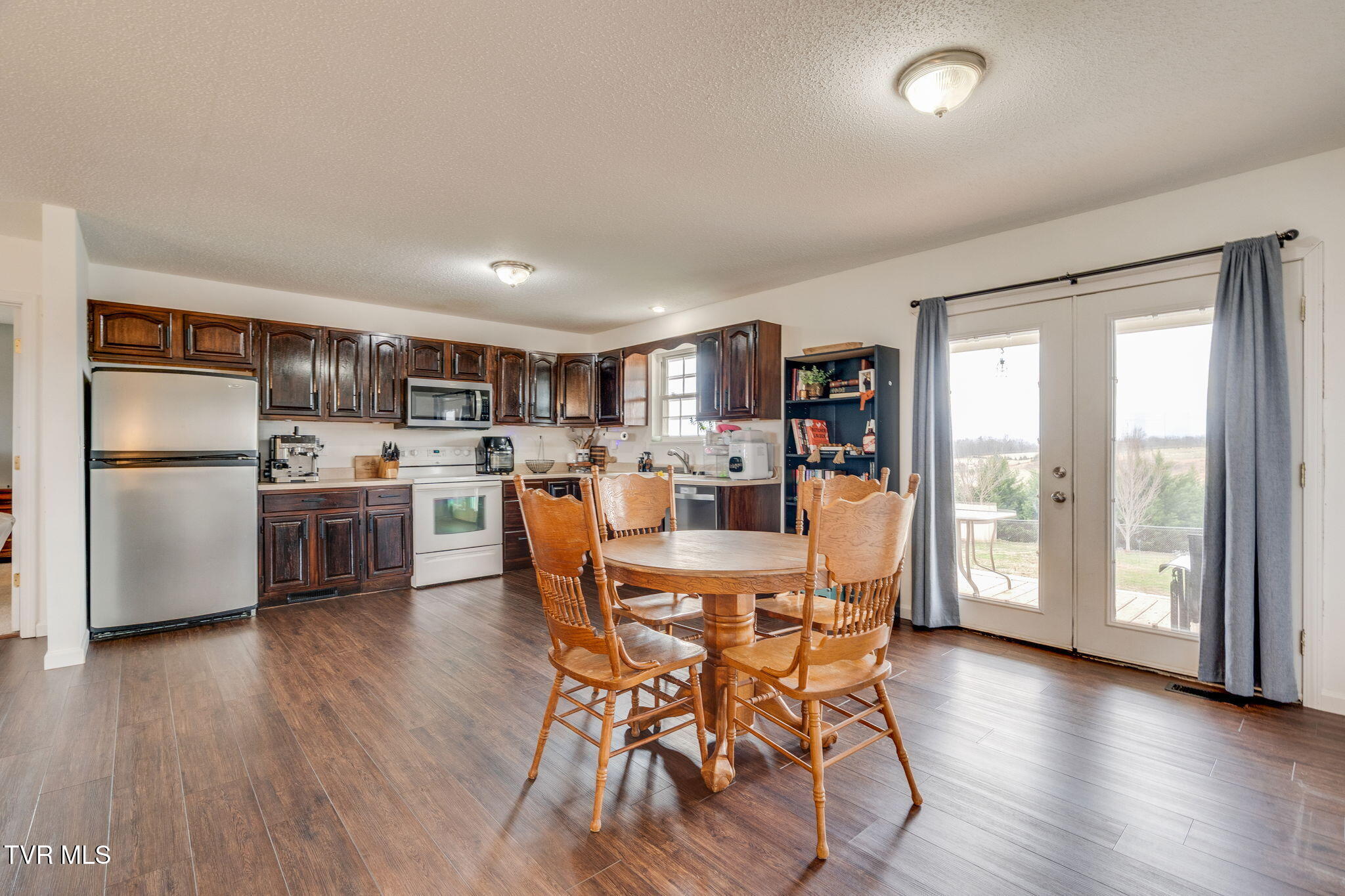 510 Ebenezer Loop Chuckey, TN 37641 - Photo 8 of 31 008