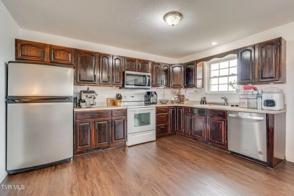 $297,900 | 510 Ebenezer Loop, Chuckey, TN 37641