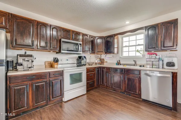 $297,900 | 510 Ebenezer Loop, Chuckey, TN 37641