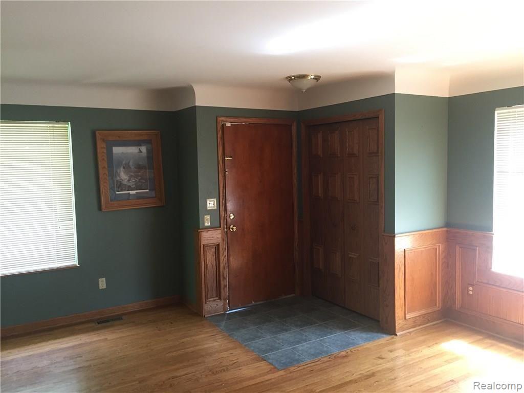 1177 West Leonard Road Leonard, MI 48367 - Photo 27 of 71 IMG_4310.JPG