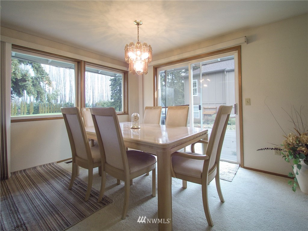 162 Hurricane Ridge Drive Sequim, WA 98382 - Photo 10 of 40 Gallery Image 10