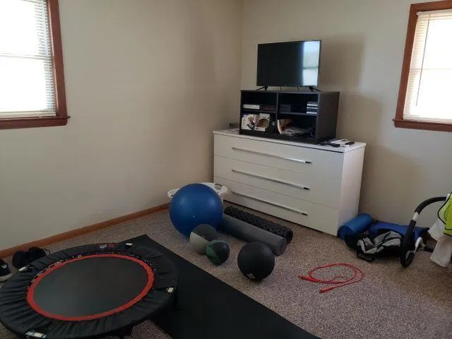 $1,695 | 11325 West Center Street, Wauwatosa, WI 53226