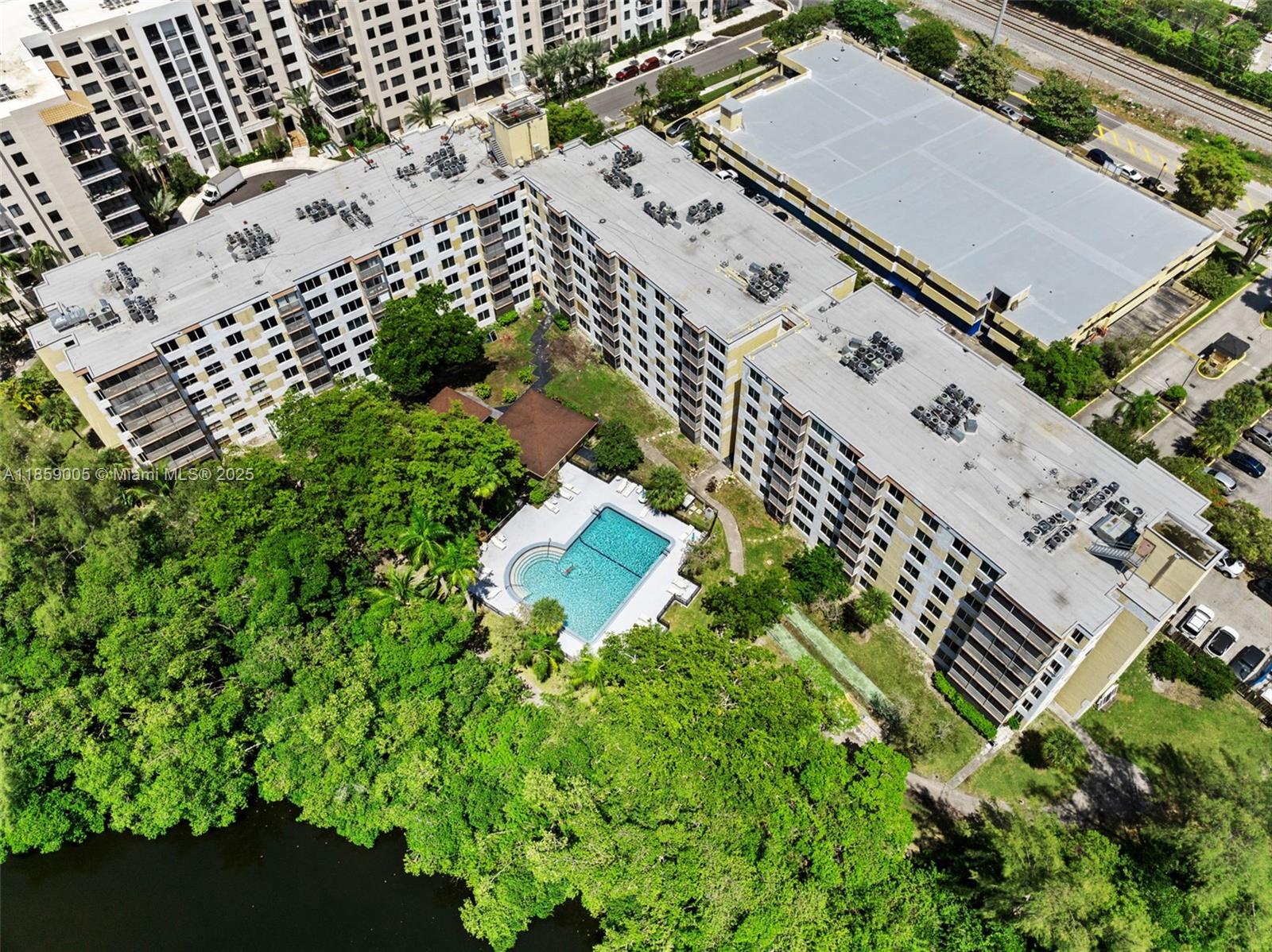 17890 West Dixie Highway, Unit 603 Miami, FL 33160 - Photo 24 of 34 an aerial view of a house