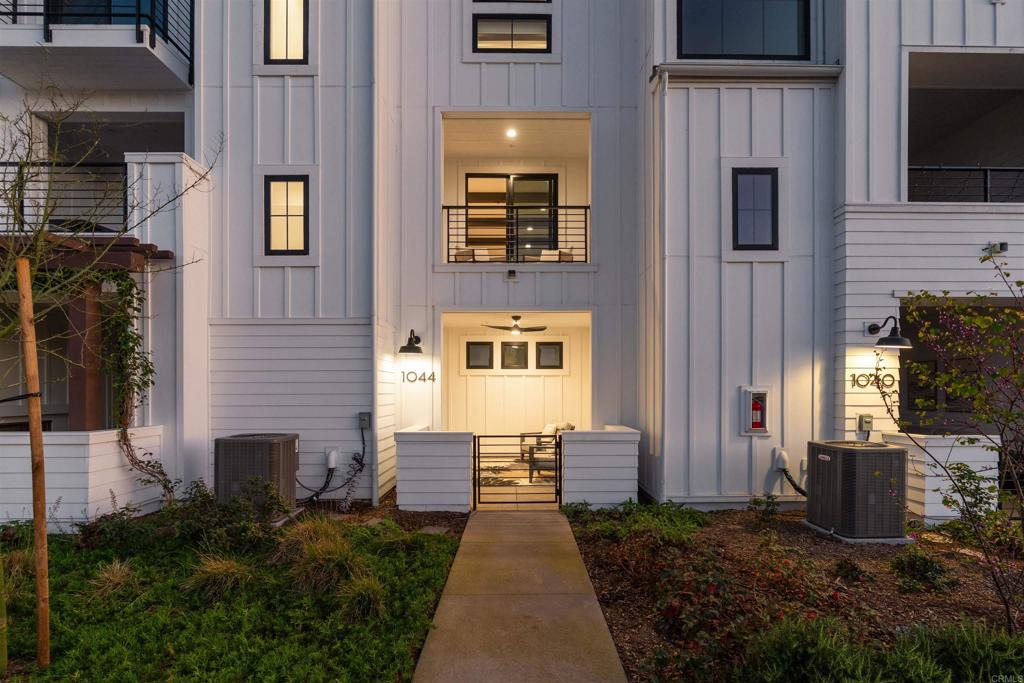 1044 Palmaria Court Encinitas, CA 92024 - Photo 11 of 71