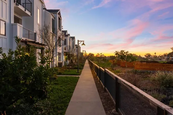 $1,899,000 | 1044 Palmaria Court, Encinitas, CA 92024