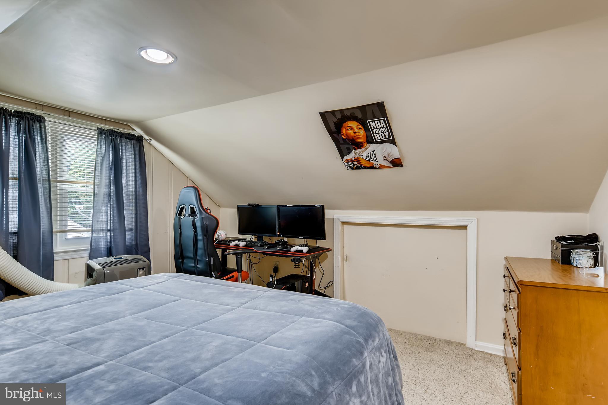 820 Martin Road Baltimore, MD 21221 - Photo 37 of 50 3rd Bedroom Upper Level