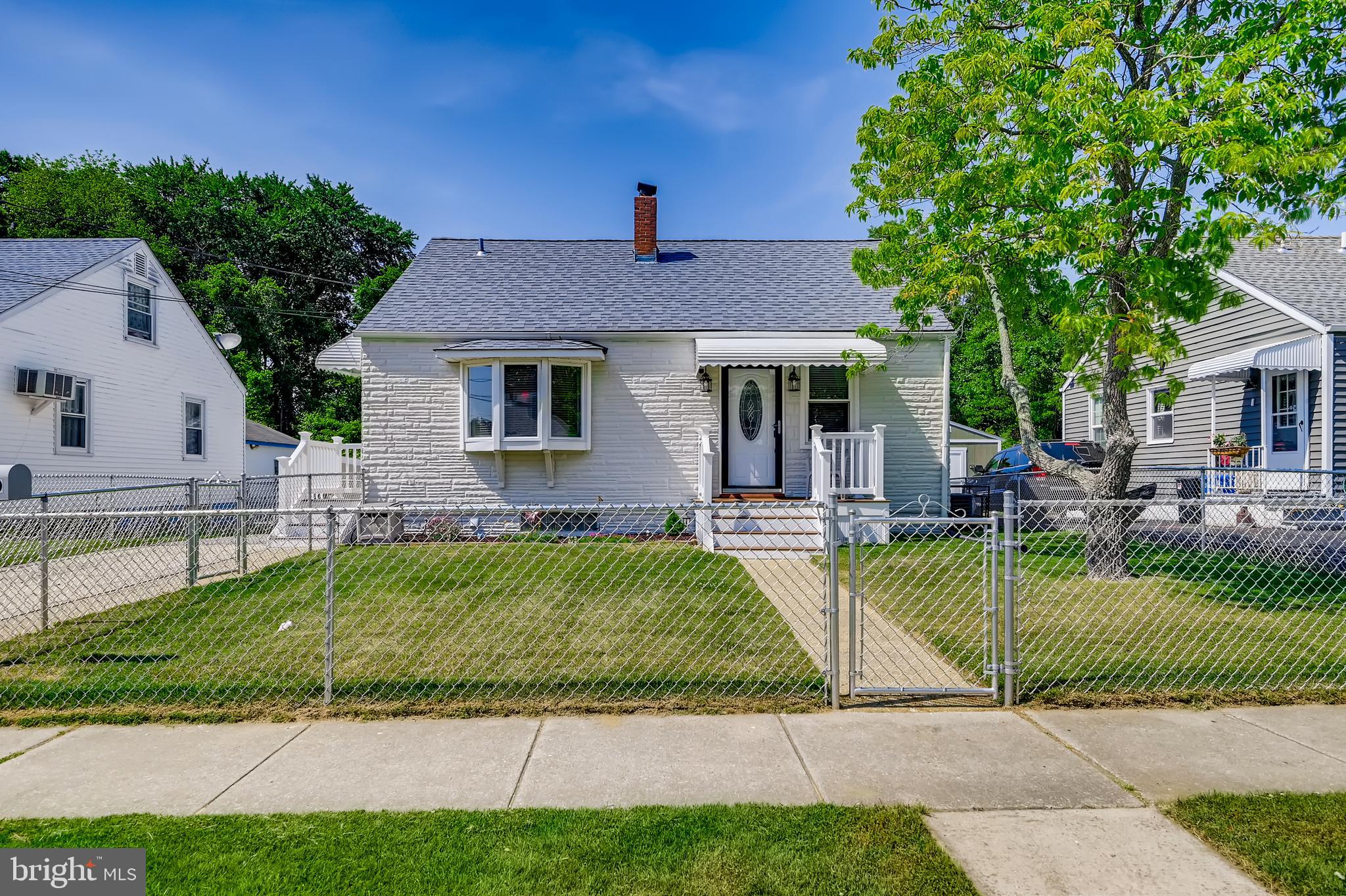 820 Martin Road Baltimore, MD 21221 - Photo 46 of 50 Exterior Front Fenced Yard