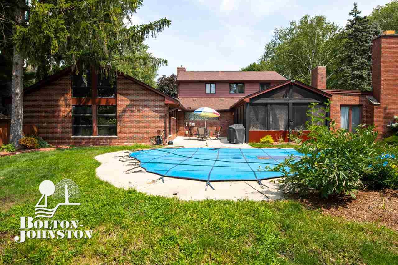 1067 Devonshire Road Grosse Pointe, MI 48230 - Photo 51 of 58 31390986-50.JPG