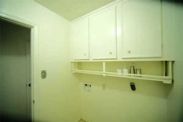 $2,000 | 12327 Bexley Drive, Houston, TX 77099