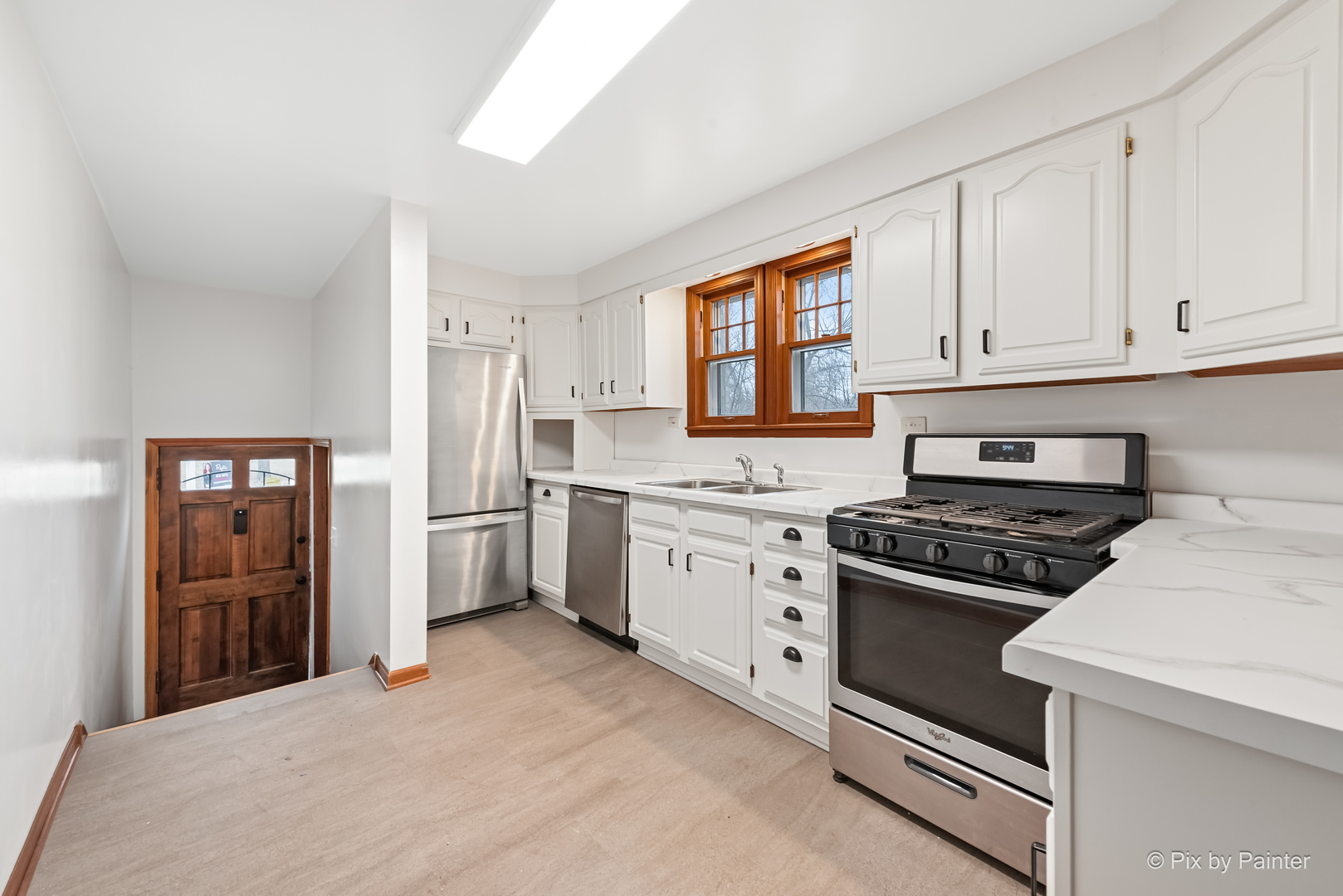 1233 Fox River Drive Algonquin, IL 60102 - Photo 18 of 61