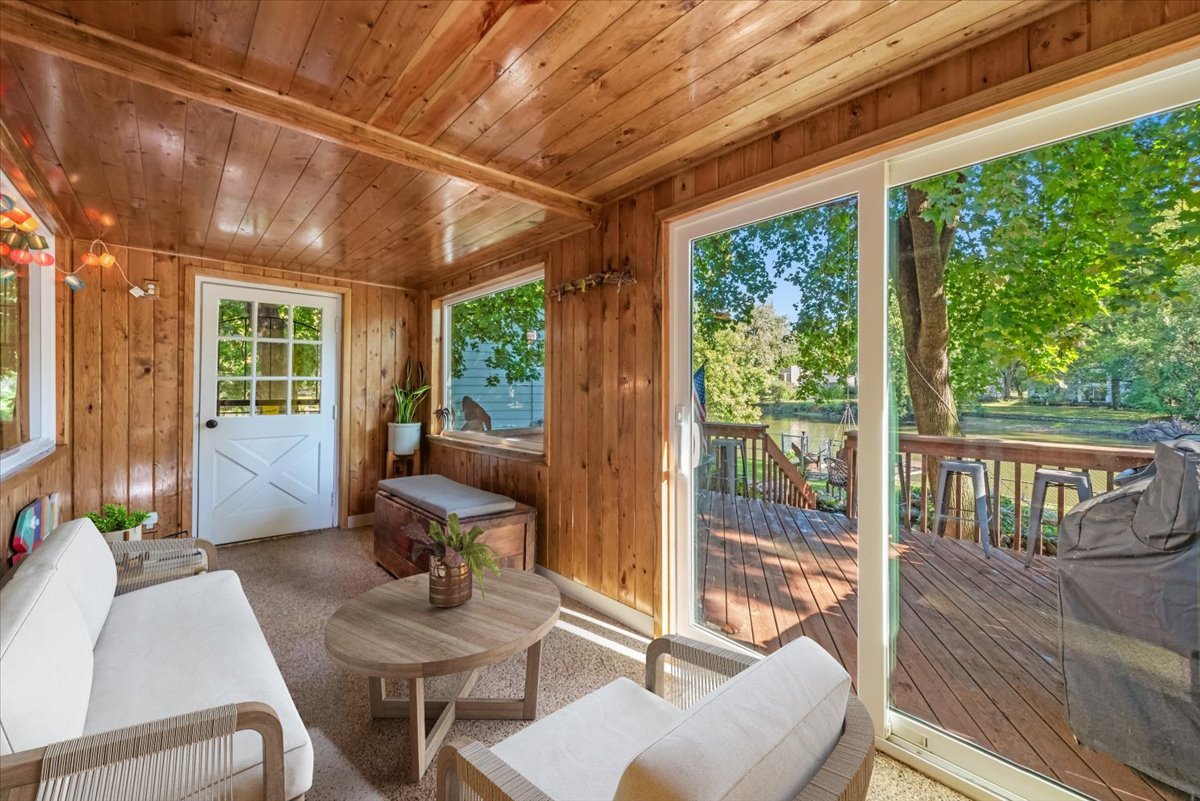 1233 Fox River Drive Algonquin, IL 60102 - Photo 21 of 61