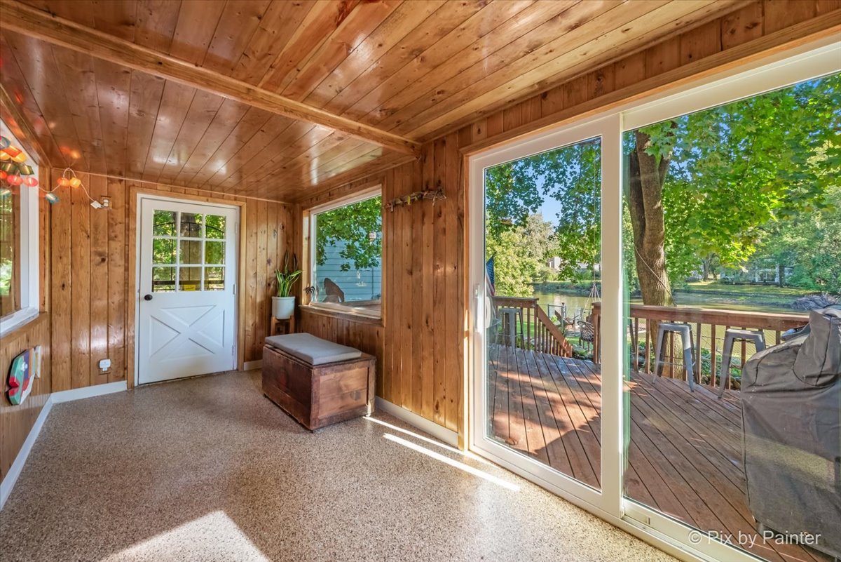 1233 Fox River Drive Algonquin, IL 60102 - Photo 22 of 61