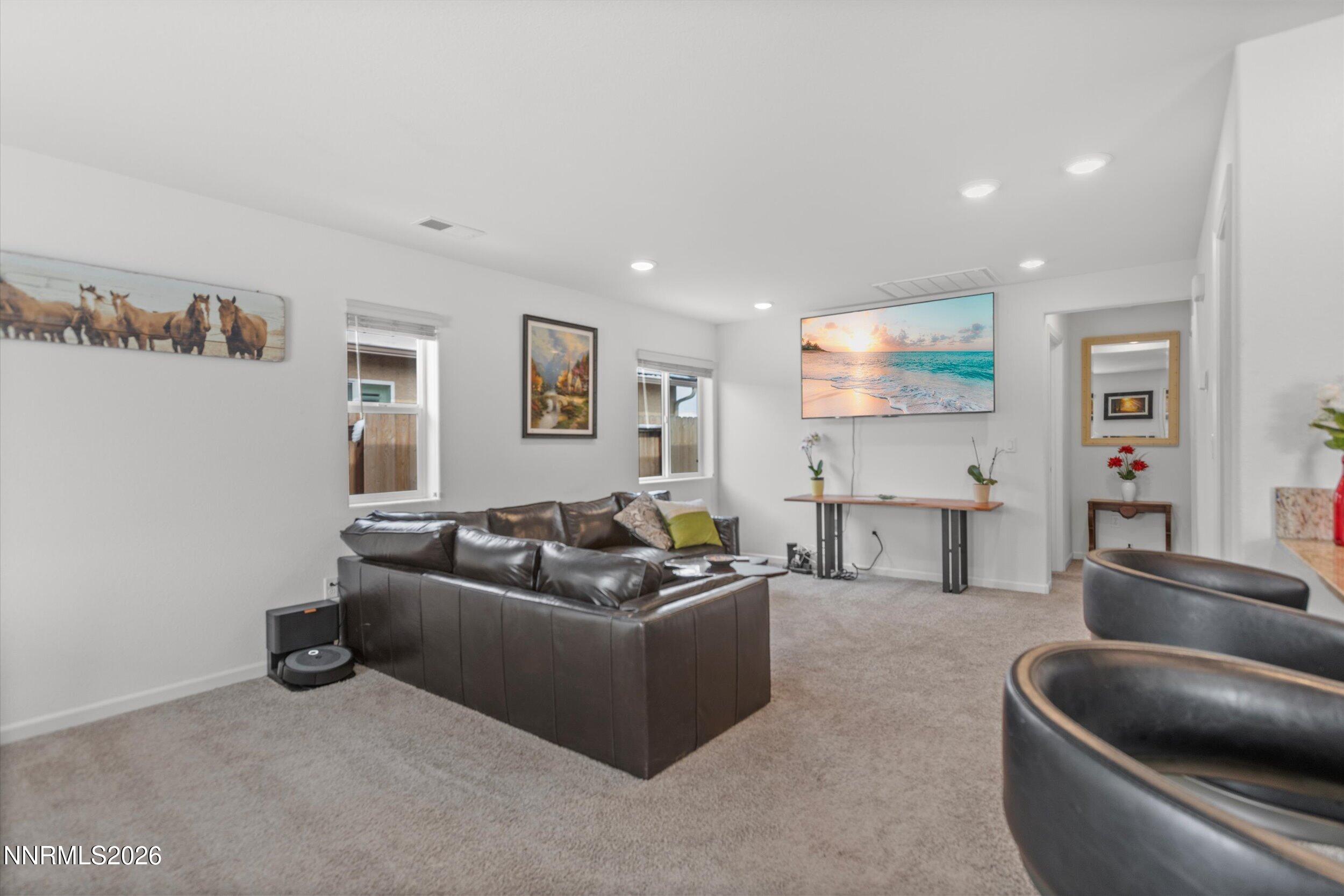 509 Paradise Valley Road Reno, NV 89506 - Photo 15 of 38 21-0Y7A1334