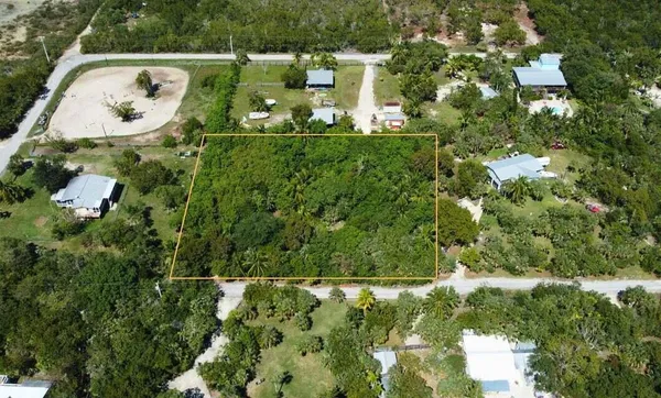 a view of a bird bath room