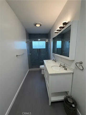 $3,200 | 770 Junipero Avenue, Long Beach, CA 90804