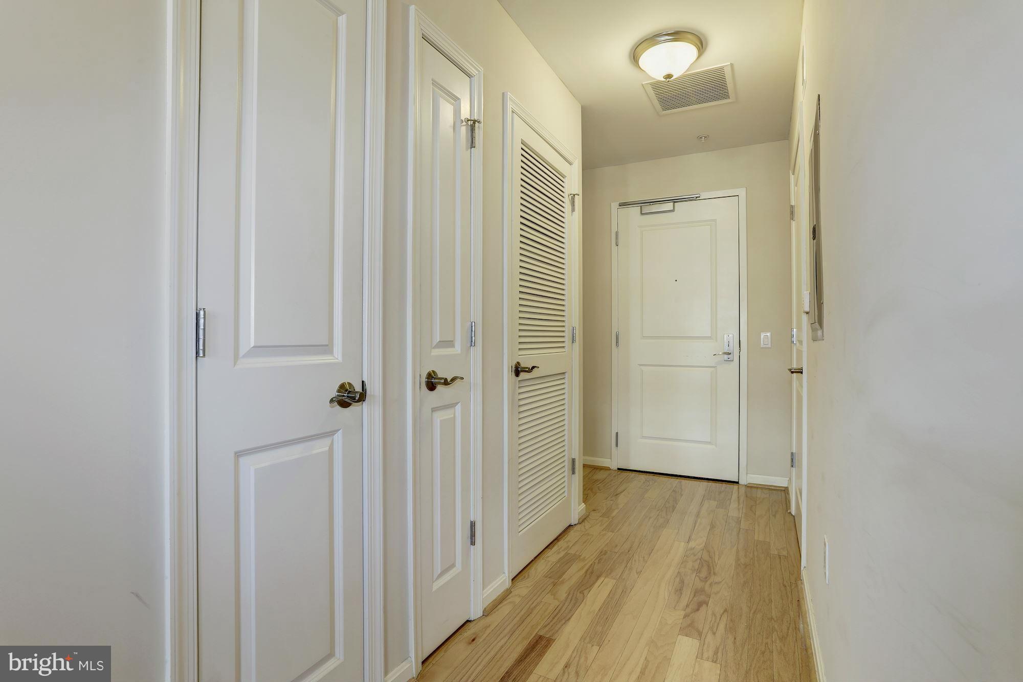 1390 Kenyon Street Northwest, Unit 504 Washington, DC 20010 - Photo 3 of 30 Interior (General)