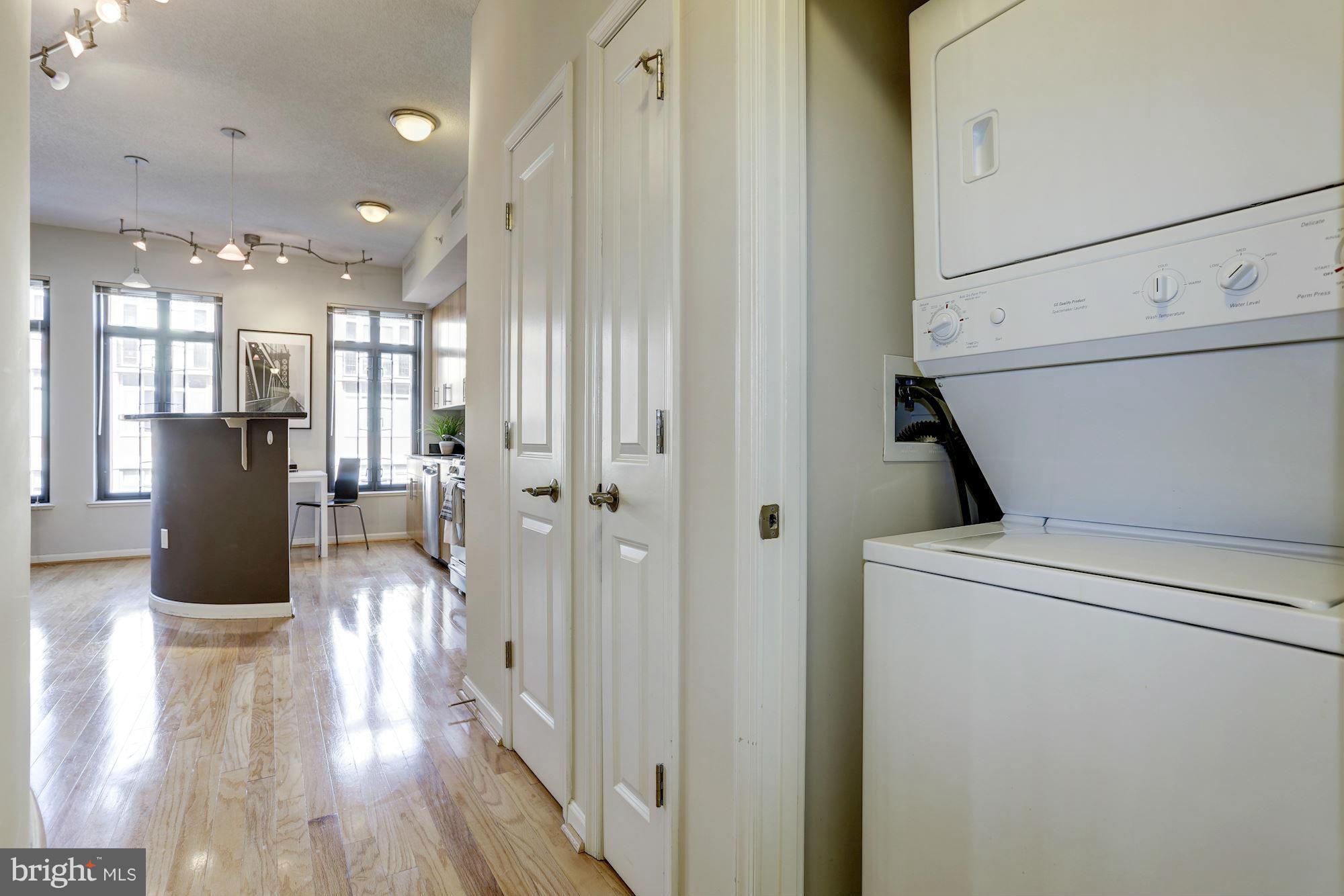 1390 Kenyon Street Northwest, Unit 504 Washington, DC 20010 - Photo 21 of 30 Bath