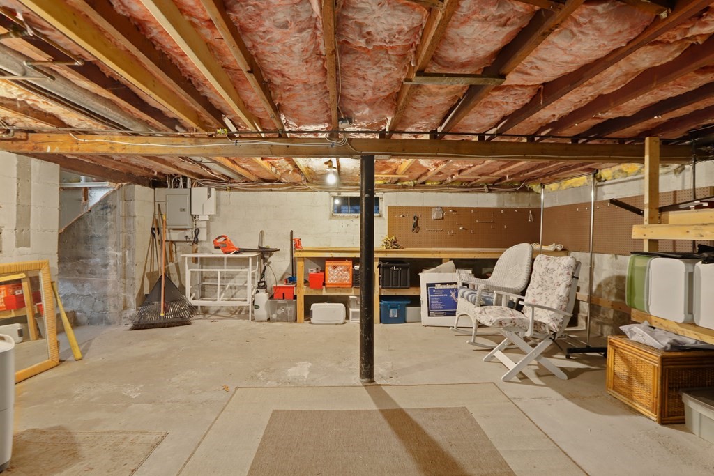 17 Elm Road Westford, MA 01886 - Photo 17 of 24 Gallery Image 17