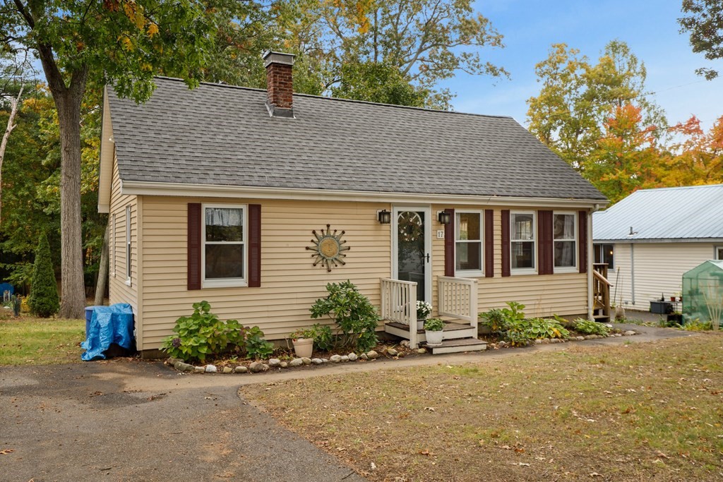 17 Elm Road Westford, MA 01886 - Photo 2 of 24 Gallery Image 2