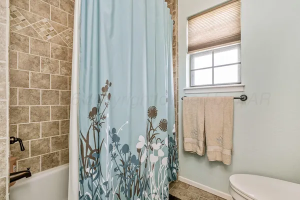 $475,000 | 509 South Shore Drive, Amarillo, TX 79118