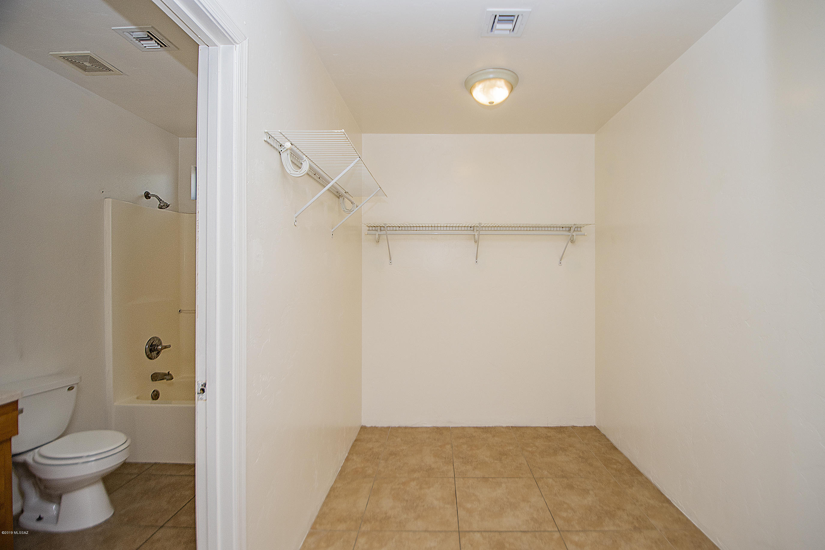 1714 East Grant Road Tucson, AZ 85719 - Photo 13 of 19