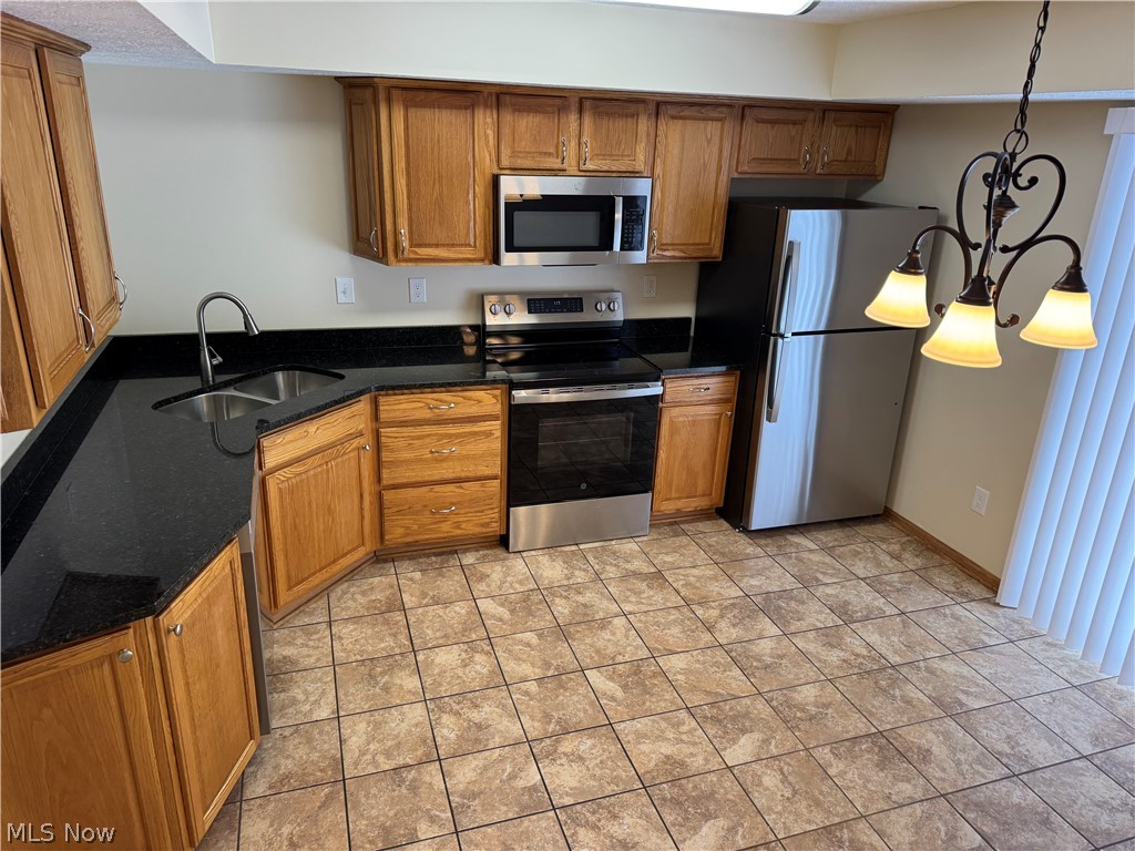 1390 Reimer Road, Unit B Wadsworth, OH 44281 - Photo 6 of 21