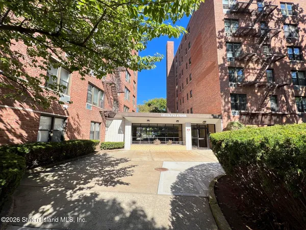 $349,000 | 100 Colfax Avenue, Unit 6Z | Grant City