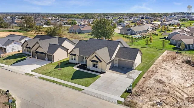 $674,900 | 110 River Grv Court, O'Fallon, MO 63366